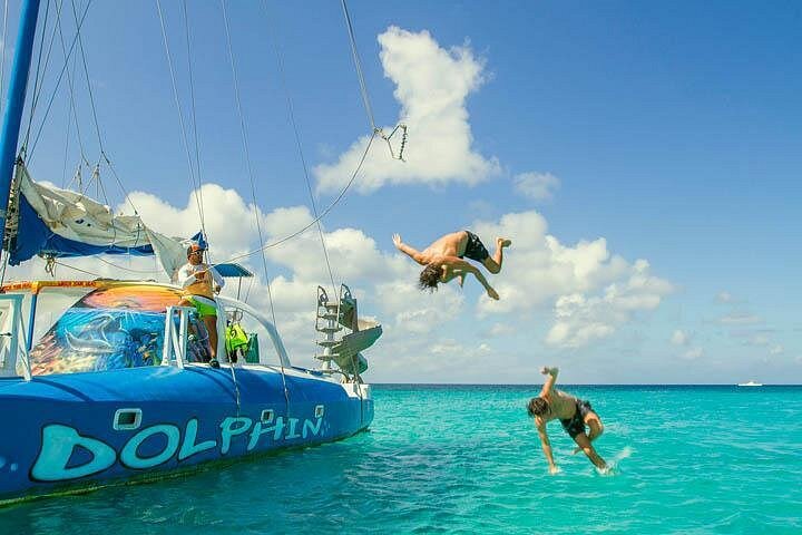 Featured image for Dolphin Catamaran Snorkel and Sail with Open Bar