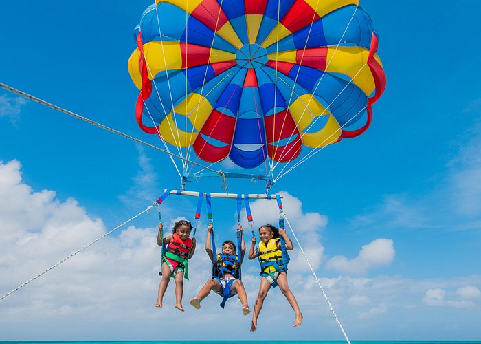 Aruba Parasailing Experience from Noord in Aruba