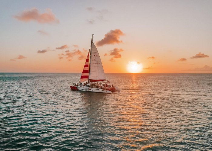 Red Sail Sports sunset cruise in Aruba