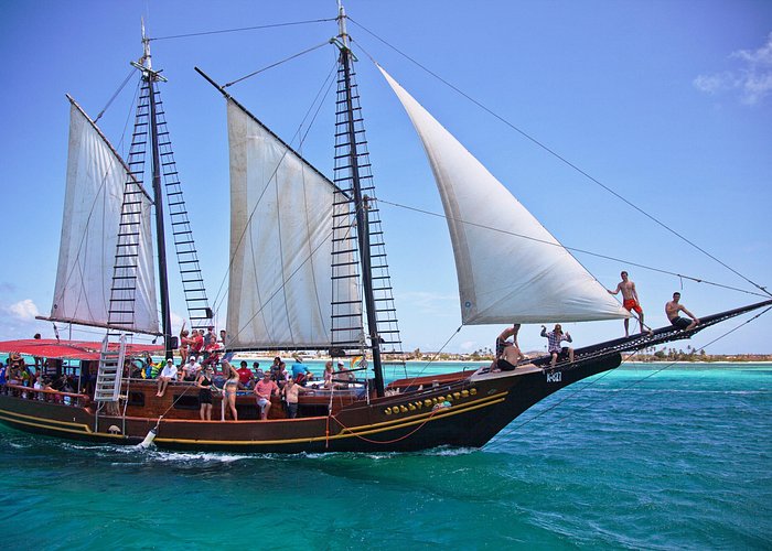 Set Sail in Aruba: Jolly Pirate Cruise with Snorkel Adventure in Aruba