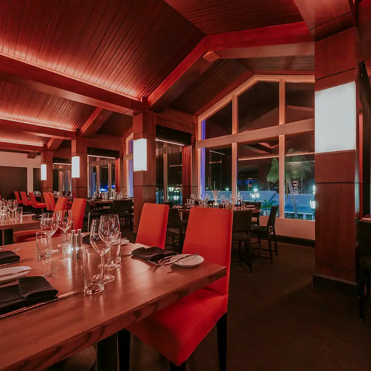 Featured image for L.G. Smith's Steak & Chop House