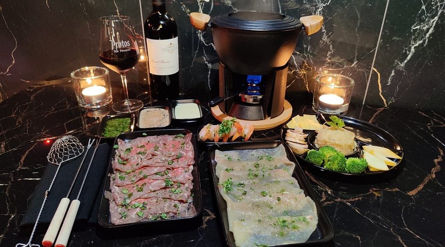 La Nuena Fondue & Grill Aruba