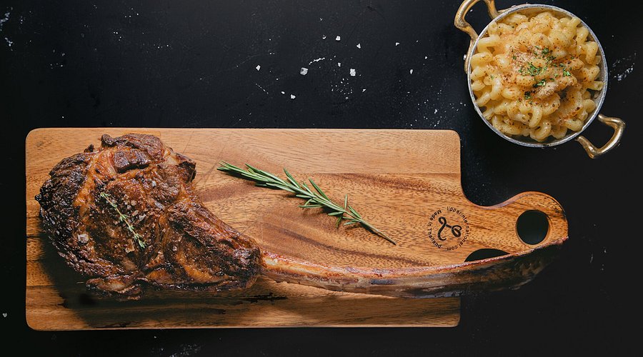 Daniel’s Steak & Chop