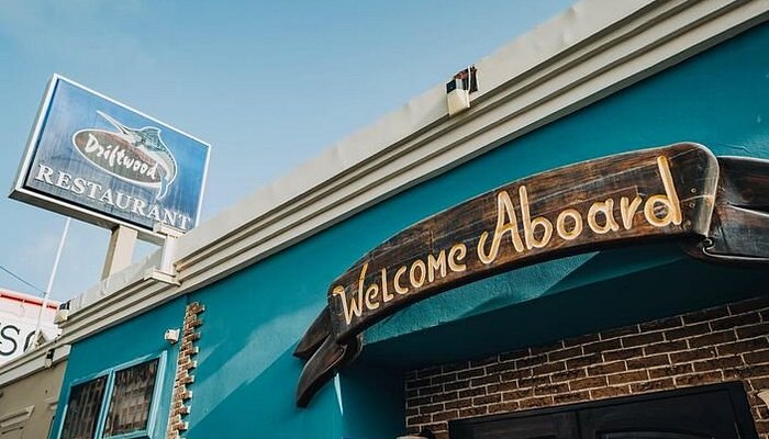 Driftwood Restaurant Aruba