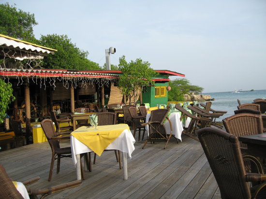 Marina Pirata Restaurant