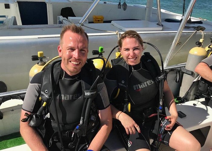 Aruba 2-Tank Dive Excursion for Certified Divers