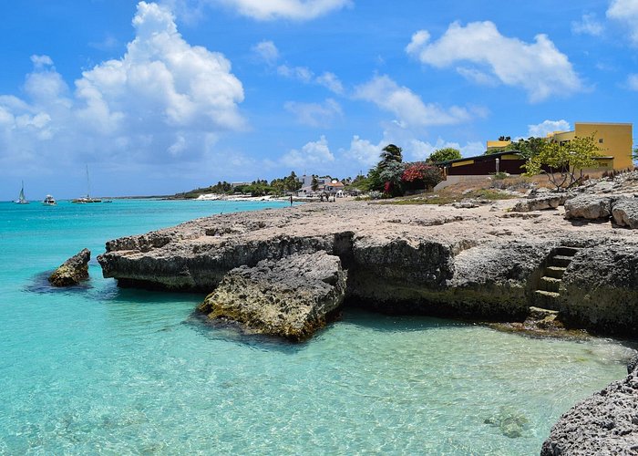 Small-Group Aruba Scuba Diving for Non-Certified Divers - Discover scuba diving